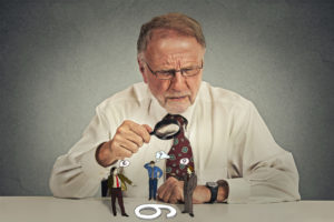 Picture of accountant helping clients set S corporation salary rules